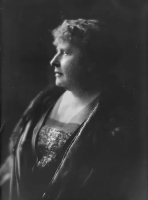 Framed Print : Brackett, Edgar L. Mrs. portrait photograph, 1917 Oct. 10. Creator: Arnold Genthe Framed Print : Brackett, Edgar L. Mrs. portrait photograph, 1917 Oct. 10. Creator: Arnold Genthe