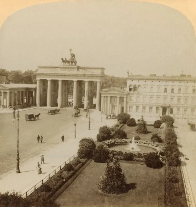 Framed Print : Brandenburg Gate, Unter den Linden, Berlin, Germany, 1894. Creator: Underwood & Underwood Framed Print : Brandenburg Gate, Unter den Linden, Berlin, Germany, 1894. Creator: Underwood & Underwood