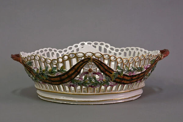 Bread Basket from the Porcelain Dinner Service of the Order of Saint George the Triumphant (Gardner Porcelain Factory), 1777. Artist: Kozlov, Gavriil Ignatievich (1738-1791)