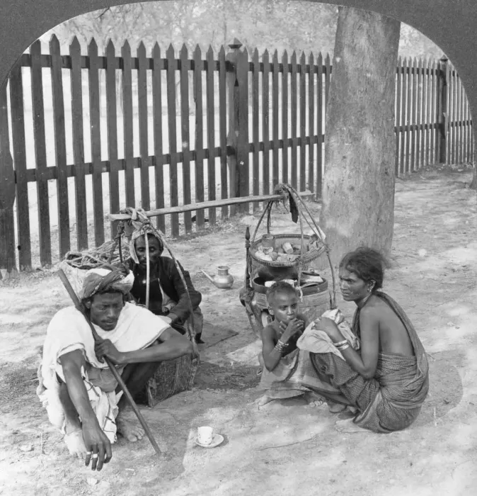 Framed Print : Breakfast by the roadside near Mandalay, Burma, 1908. Artist: Stereo Travel Co Framed Print : Breakfast by the roadside near Mandalay, Burma, 1908. Artist: Stereo Travel Co