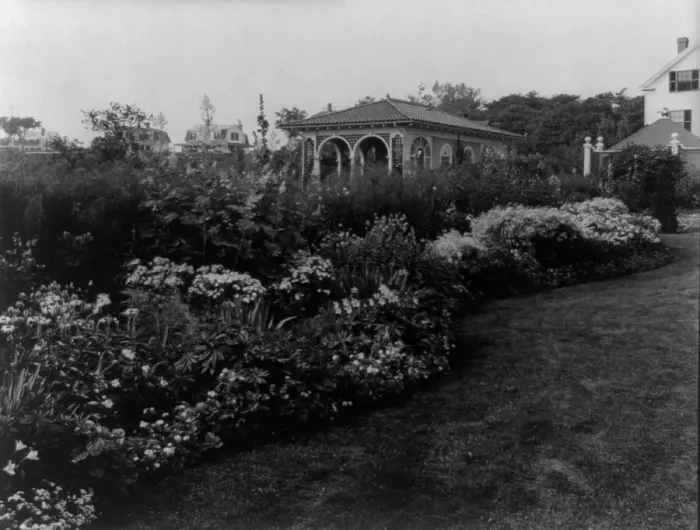 Framed Print : Breaknolle, estate of Mrs. George M. Studebaker, Little Boar's Head, New Hampshire, c1920. Creator: Frances Benjamin Johnston