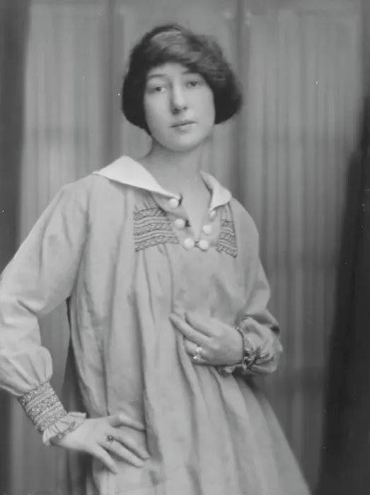 Framed Print : Breese, Sydney, Mrs. portrait photograph, 1916. Creator: Arnold Genthe Framed Print : Breese, Sydney, Mrs. portrait photograph, 1916. Creator: Arnold Genthe