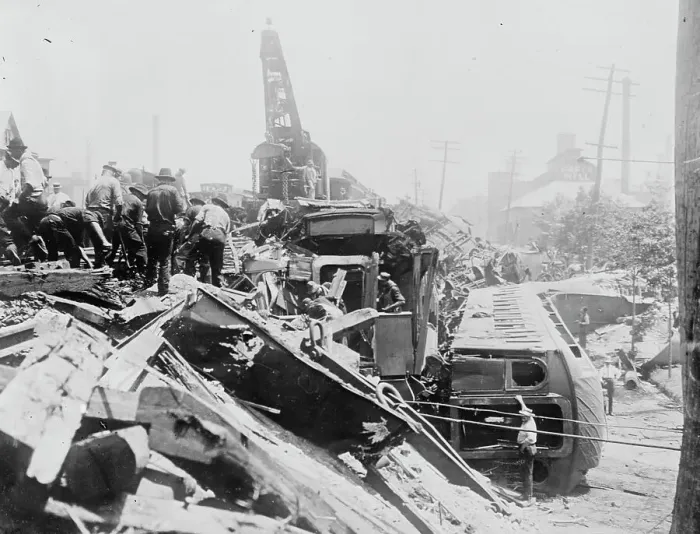 Framed Print : BRIDGEPORT wreck, between c1910 and c1915. Creator: Bain News Service Framed Print : BRIDGEPORT wreck, between c1910 and c1915. Creator: Bain News Service