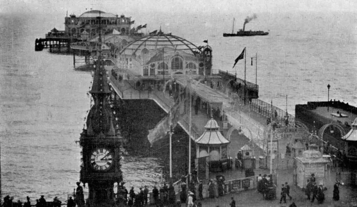 Framed Print : Brighton Aquarium and Palace Pier, Brighton, East Sussex, early 20th century Framed Print : Brighton Aquarium and Palace Pier, Brighton, East Sussex, early 20th century