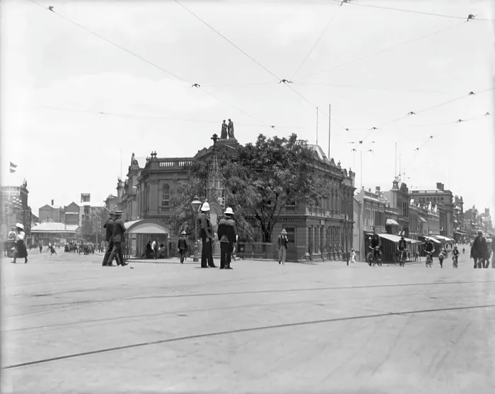 Framed Print : Brisbane Corner Queen and Eagle Street / s, c1900s. Creator: Robert Augustus Henry L'Estrange. Brisbane Corner Queen and Eagle Street / s, c1900s Framed Print : Brisbane Corner Queen and Eagle Street / s, c1900s. Creator: Robert Augustus Henry L'Estrange. Brisbane Corner Queen and Eagle Street / s, c1900s