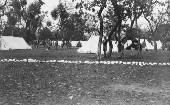 Framed Print : British army encampment by the Yamuna river, India, 1917 Framed Print : British army encampment by the Yamuna river, India, 1917