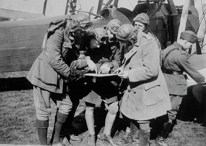 Framed Print : British aviators consulting, between 1914 and 1918. Creator: Bain News Service Framed Print : British aviators consulting, between 1914 and 1918. Creator: Bain News Service