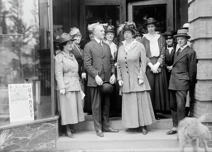 Framed Print : British Commission To U.S. - Admiral De Chair And Group, 1917. Creator: Harris & Ewing. British Commission To U.S. - Admiral De Chair And Group, 1917. Creator: Harris & Ewing