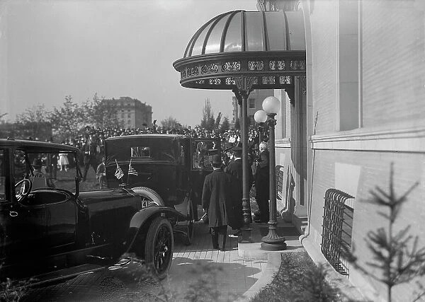 British Commission To U.S. - Arrival At Long Residence, 1917. Creator: Harris & Ewing. British Commission To U.S. - Arrival At Long Residence, 1917. Creator: Harris & Ewing