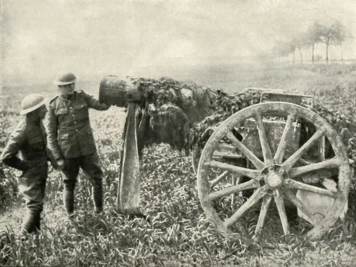 Framed Print : British Dummy Gun in Field to Attract the Fire of the Germans, (1919). Creator: Unknown Framed Print : British Dummy Gun in Field to Attract the Fire of the Germans, (1919). Creator: Unknown