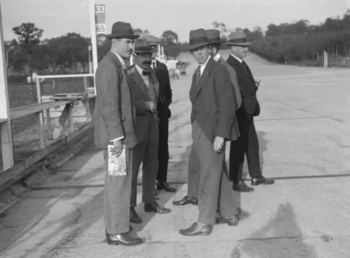 Framed Print : British racing driver Kenelm Lee Guinness at the JCC 200 Mile Race, Brooklands, Surrey, 1921 Framed Print : British racing driver Kenelm Lee Guinness at the JCC 200 Mile Race, Brooklands, Surrey, 1921