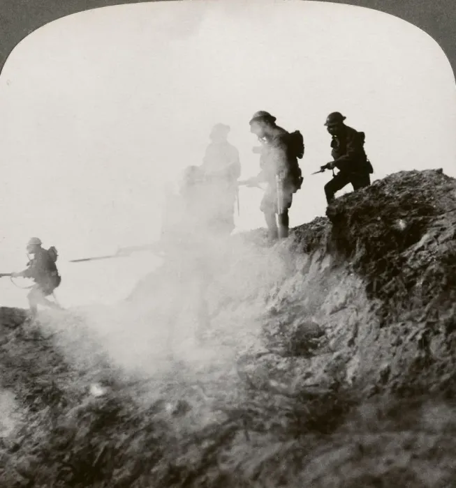 Framed Print : British soldiers advancing under cover of gas and smoke, France, World War I, 1916. Artist: Realistic Travels Publishers Framed Print : British soldiers advancing under cover of gas and smoke, France, World War I, 1916. Artist: Realistic Travels Publishers