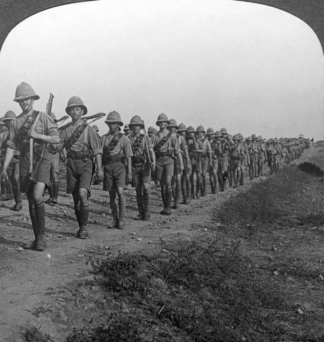 Framed Print : British soldiers marching through the desert to Baghdad, World War I, 1914-1918. Artist: Realistic Travels Publishers Framed Print : British soldiers marching through the desert to Baghdad, World War I, 1914-1918. Artist: Realistic Travels Publishers