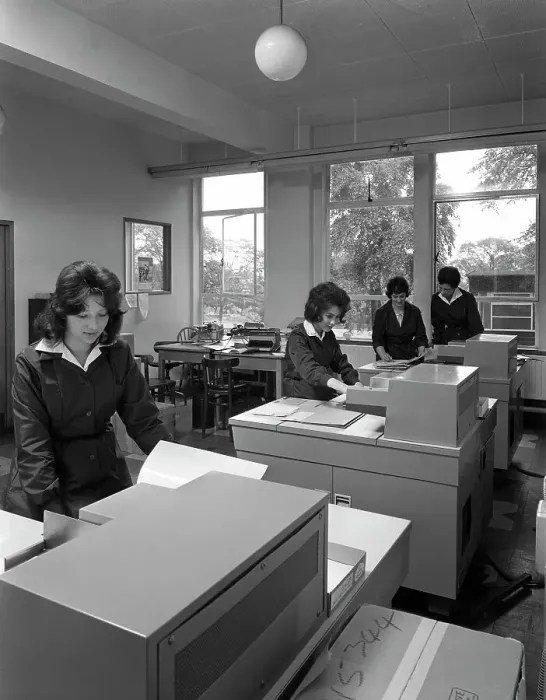 Framed Print : British Steel staff using the latest Rank Xerox copiers, Rotherham, South Yorkshire, 1962 Framed Print : British Steel staff using the latest Rank Xerox copiers, Rotherham, South Yorkshire, 1962