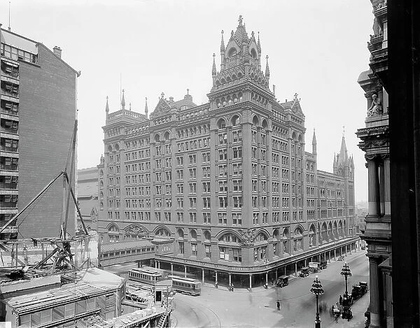Broad Street station, Philadelphia, Pa. c.between 1910 and 1920. Creator: Unknown