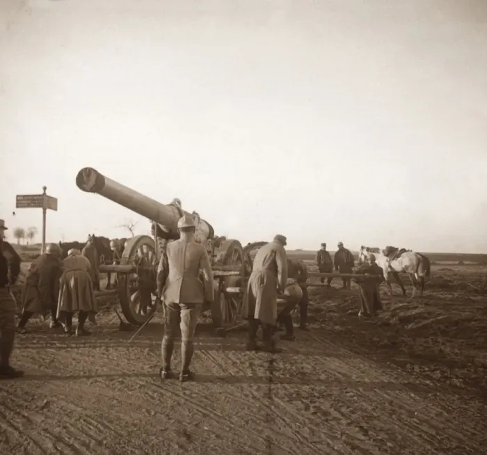 Framed Print : Broken down heavy artillery, Somme, northern France, c1914-c1918 Framed Print : Broken down heavy artillery, Somme, northern France, c1914-c1918
