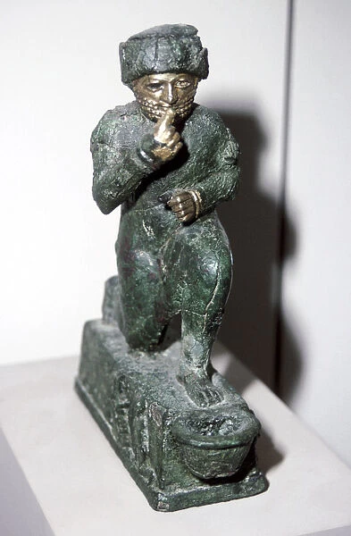 Bronze figurine of a kneeling worshipper, Larsa, 2nd millenium BC