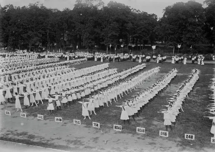 Framed Print : Brooklyn Children's Field Day, between c1910 and c1915. Creator: Bain News Service Framed Print : Brooklyn Children's Field Day, between c1910 and c1915. Creator: Bain News Service