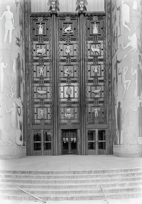 Framed Print : Brooklyn Public Library (Ingersoll Memorial), Prospect Park Plaza, Brooklyn, 1941. Creator: Gottscho-Schleisner, Inc Framed Print : Brooklyn Public Library (Ingersoll Memorial), Prospect Park Plaza, Brooklyn, 1941. Creator: Gottscho-Schleisner, Inc