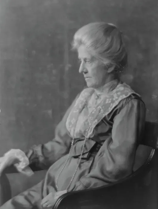 Framed Print : Bruce, James M. Mrs. portrait photograph, 1916. Creator: Arnold Genthe Framed Print : Bruce, James M. Mrs. portrait photograph, 1916. Creator: Arnold Genthe