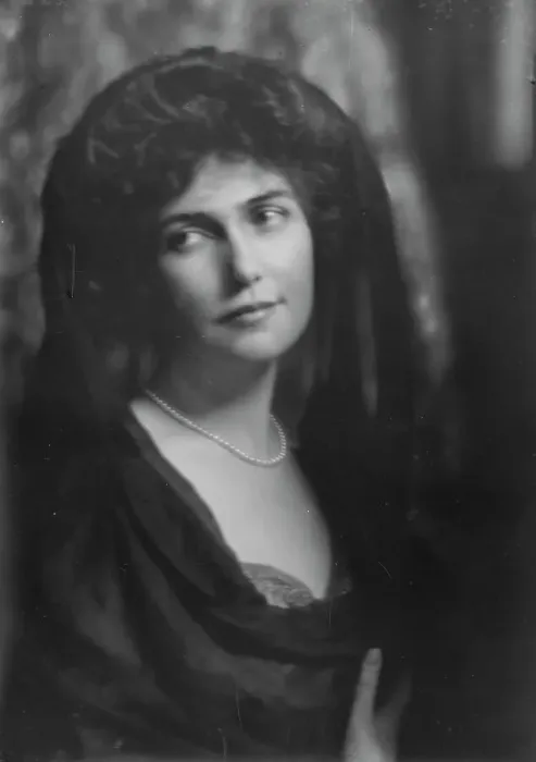 Framed Print : Bruguie`re, Peder, 2nd, Mrs. portrait photograph, 1912 Apr. 11. Creator: Arnold Genthe Framed Print : Bruguie`re, Peder, 2nd, Mrs. portrait photograph, 1912 Apr. 11. Creator: Arnold Genthe