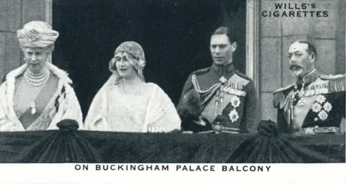 Framed Print : On Buckingham Palace Balcony, 1923 (1937) Framed Print : On Buckingham Palace Balcony, 1923 (1937)