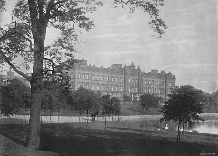Framed Print : Buckingham Palace, c1896 Framed Print : Buckingham Palace, c1896