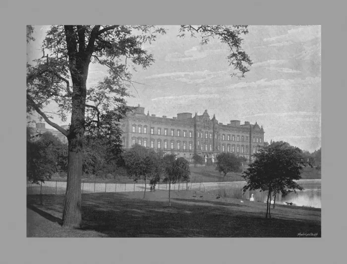 Framed Print : Buckingham Palace, London, c1900. Artist: GW Wilson and Company Framed Print : Buckingham Palace, London, c1900. Artist: GW Wilson and Company