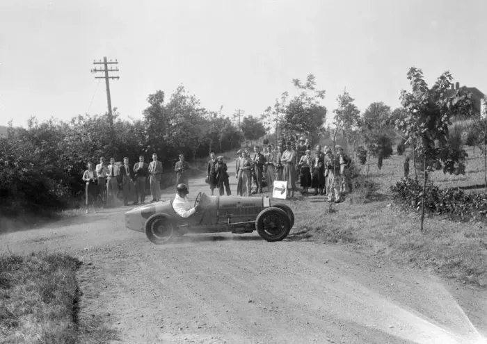 Framed Print : Bugatti Type 35, Bugatti Owners Club Hill Climb, Chalfont St Peter, Buckinghamshire, 1935 Framed Print : Bugatti Type 35, Bugatti Owners Club Hill Climb, Chalfont St Peter, Buckinghamshire, 1935