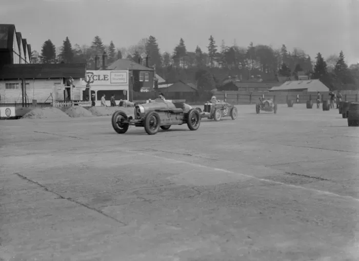 Framed Print : Two Bugatti Type 37s and an MG racing at Brooklands, Surrey, 1930s. Artist: Bill Brunell Framed Print : Two Bugatti Type 37s and an MG racing at Brooklands, Surrey, 1930s. Artist: Bill Brunell