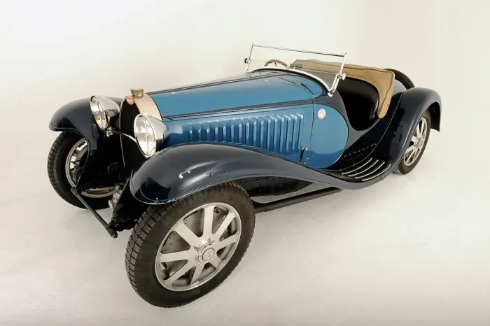 Framed Print : Bugatti type 55 1932. Artist: Simon Clay Framed Print : Bugatti type 55 1932. Artist: Simon Clay