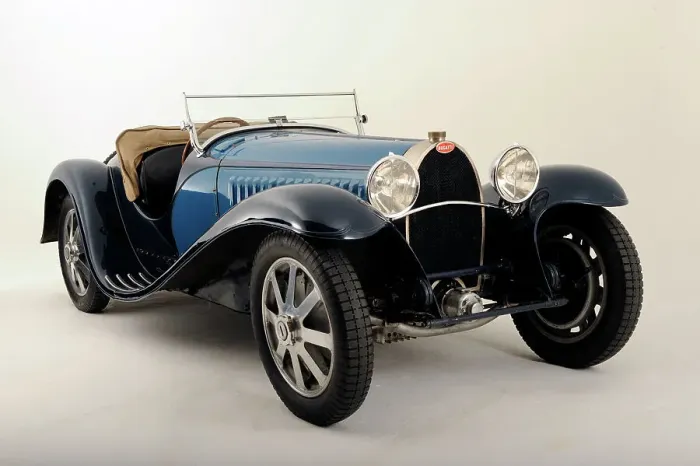 Framed Print : Bugatti type 55 1932. Artist: Simon Clay Framed Print : Bugatti type 55 1932. Artist: Simon Clay