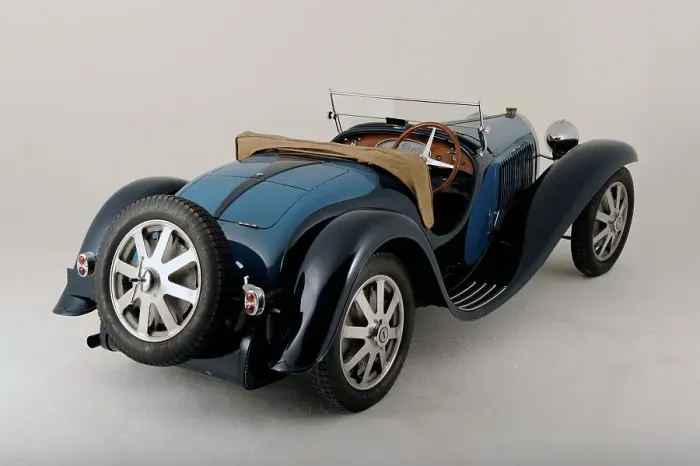 Framed Print : Bugatti type 55 1932. Artist: Simon Clay Framed Print : Bugatti type 55 1932. Artist: Simon Clay