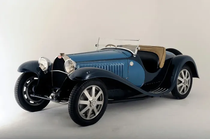 Framed Print : Bugatti type 55 1932. Artist: Simon Clay Framed Print : Bugatti type 55 1932. Artist: Simon Clay