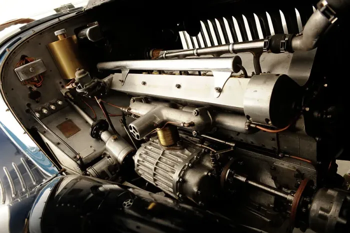 Framed Print : Bugatti type 55 1932. Artist: Simon Clay Framed Print : Bugatti type 55 1932. Artist: Simon Clay