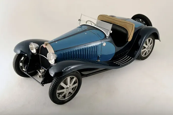 Framed Print : Bugatti type 55 1932. Artist: Simon Clay Framed Print : Bugatti type 55 1932. Artist: Simon Clay