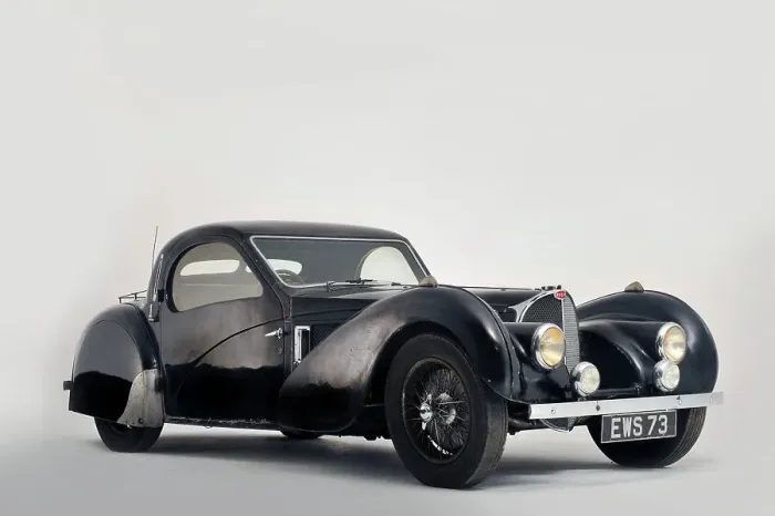 Framed Print : Bugatti type 57S 1937. Artist: Simon Clay Framed Print : Bugatti type 57S 1937. Artist: Simon Clay