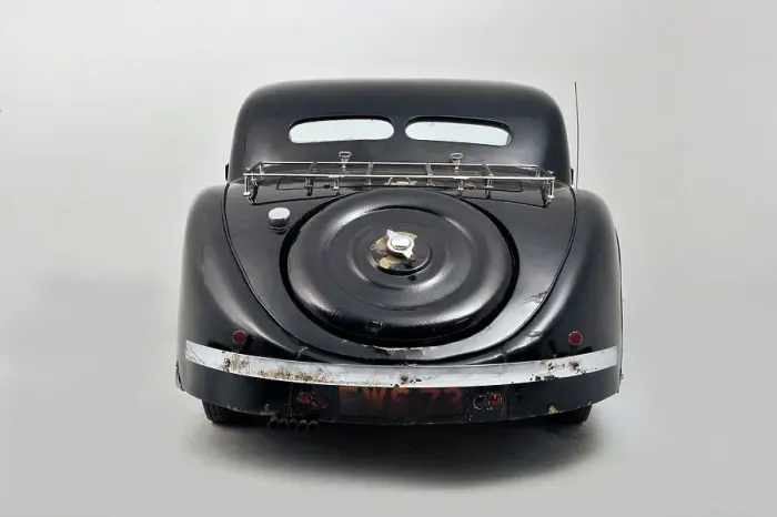 Framed Print : Bugatti type 57S 1937. Artist: Simon Clay Framed Print : Bugatti type 57S 1937. Artist: Simon Clay