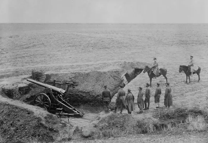 Framed Print : Bulgar Big Siege Gun, between c1910 and c1915. Creator: Bain News Service Framed Print : Bulgar Big Siege Gun, between c1910 and c1915. Creator: Bain News Service