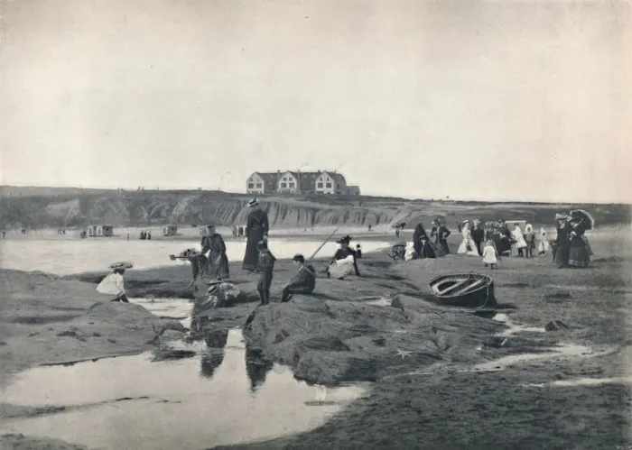 Framed Print : Bundoran - The East Strand, with the Great Northern Hotel, 1895 Framed Print : Bundoran - The East Strand, with the Great Northern Hotel, 1895