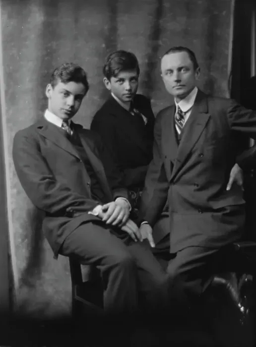 Framed Print : Burden, James A. Mr. and sons, portrait photograph, 1914 Mar. 31. Creator: Arnold Genthe Framed Print : Burden, James A. Mr. and sons, portrait photograph, 1914 Mar. 31. Creator: Arnold Genthe