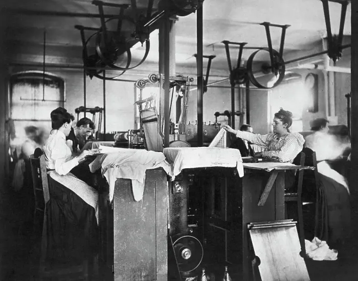 Framed Print : Bureau engraving & printing - stamp division, between 1890 and 1910. Creator: Frances Benjamin Johnston. Bureau engraving & printing - stamp division, between 1890 and 1910. Creator: Frances Benjamin Johnston Framed Print : Bureau engraving & printing - stamp division, between 1890 and 1910. Creator: Frances Benjamin Johnston. Bureau engraving & printing - stamp division, between 1890 and 1910. Creator: Frances Benjamin Johnston
