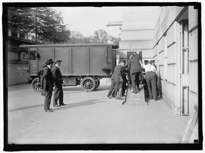 Framed Print : Bureau Of Printing And Engraving truck, between 1910 and 1917. Creator: Harris & Ewing. Bureau Of Printing And Engraving truck, between 1910 and 1917. Creator: Harris & Ewing Framed Print : Bureau Of Printing And Engraving truck, between 1910 and 1917. Creator: Harris & Ewing. Bureau Of Printing And Engraving truck, between 1910 and 1917. Creator: Harris & Ewing