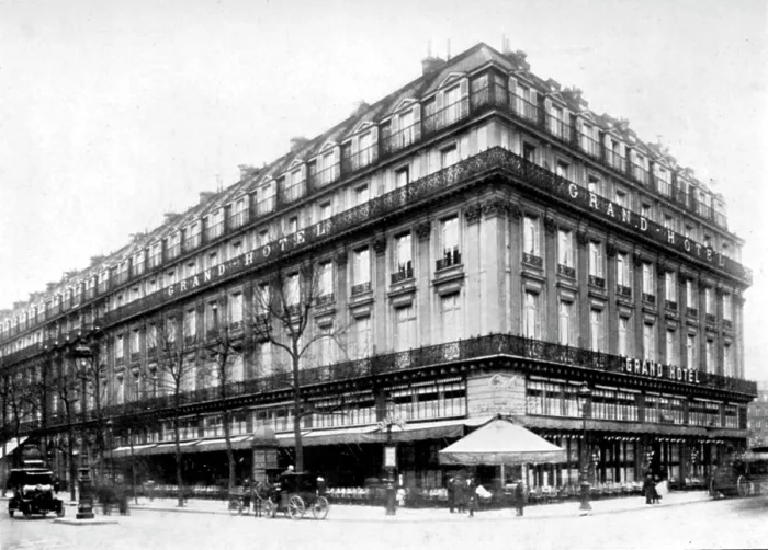 Framed Print : Cafe de la Paix, Paris, France, 1914. Creator: Unknown Framed Print : Cafe de la Paix, Paris, France, 1914. Creator: Unknown