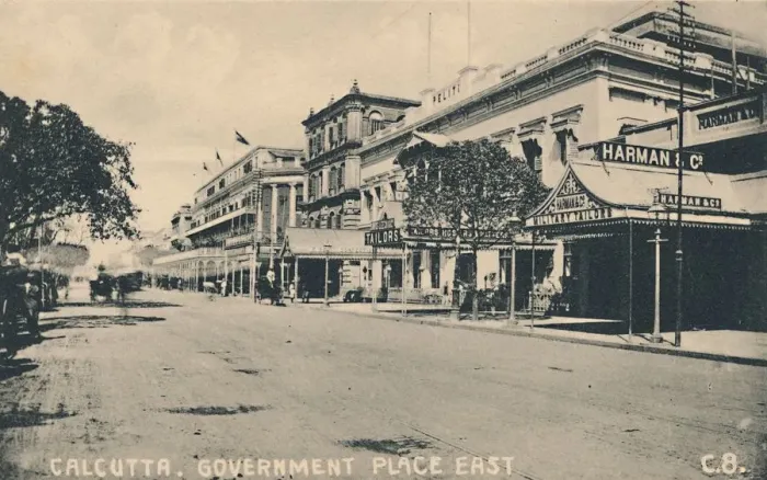 Framed Print : Calcutta. Government Place East, c1920. Creator: Unknown Framed Print : Calcutta. Government Place East, c1920. Creator: Unknown