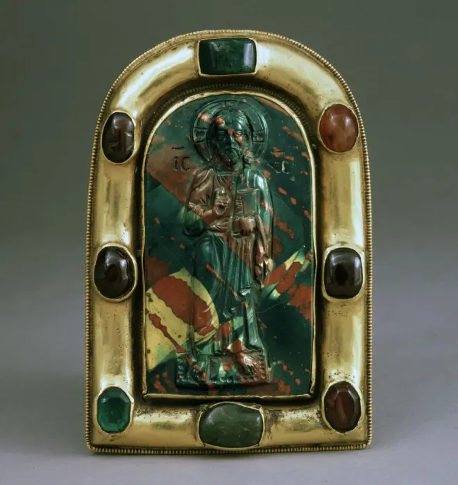 Framed Print : Cameo with blessing Christ, Byzantine, 11th century. Artist: Byzantine Master Framed Print : Cameo with blessing Christ, Byzantine, 11th century. Artist: Byzantine Master