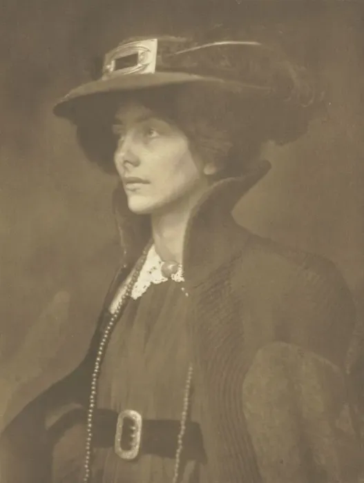 Framed Print : Camera Work: Frau Mathasius, 1904. Creator: J. Craig Annan (British, 1864-1946) Framed Print : Camera Work: Frau Mathasius, 1904. Creator: J. Craig Annan (British, 1864-1946)