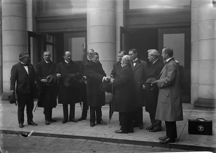 Framed Print : Canada - Labor Delegations, British Labor Com. Garrod, H.W.; Robertson, G.D. Canadian... 1917. Creator: Harris & Ewing. Canada - Labor Delegations, British Labor Com. Garrod, H.W.; Robertson, G.D. Canadian... 1917. Creator: Harris & Ewing Framed Print : Canada - Labor Delegations, British Labor Com. Garrod, H.W.; Robertson, G.D. Canadian... 1917. Creator: Harris & Ewing. Canada - Labor Delegations, British Labor Com. Garrod, H.W.; Robertson, G.D. Canadian... 1917. Creator: Harris & Ewing