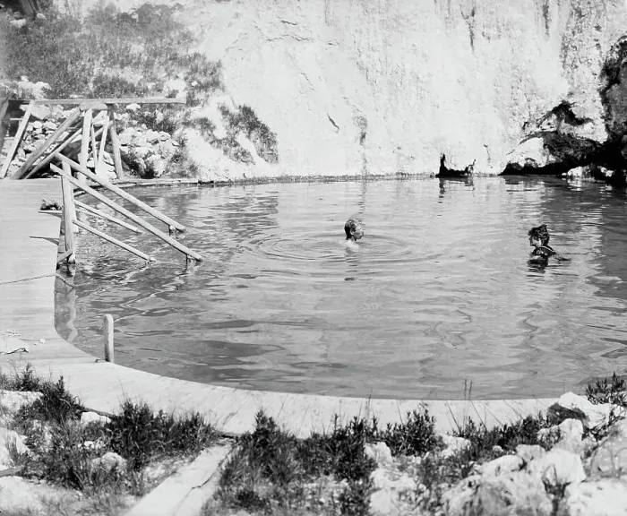 Framed Print : Canadian National Park, the basin, lower spring, Banff, Alberta, Canada, ca 1902. Creator: Unknown Framed Print : Canadian National Park, the basin, lower spring, Banff, Alberta, Canada, ca 1902. Creator: Unknown