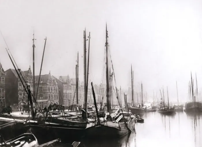 Framed Print : Canal boats, Rotterdam, 1898. Artist: James Batkin Framed Print : Canal boats, Rotterdam, 1898. Artist: James Batkin